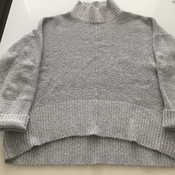 Romeo & Juliet Grey Sweater - Picture 3 of 10